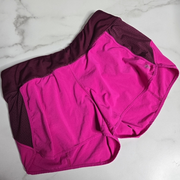 Athleta Track This Run Short 3" Womens Size S Electric Fuchsia Zip Pocket - Picture 7 of 7